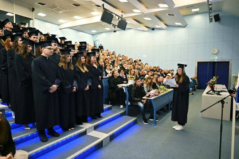 Ekonomski fakultet u Rijeci_Glazer_9976